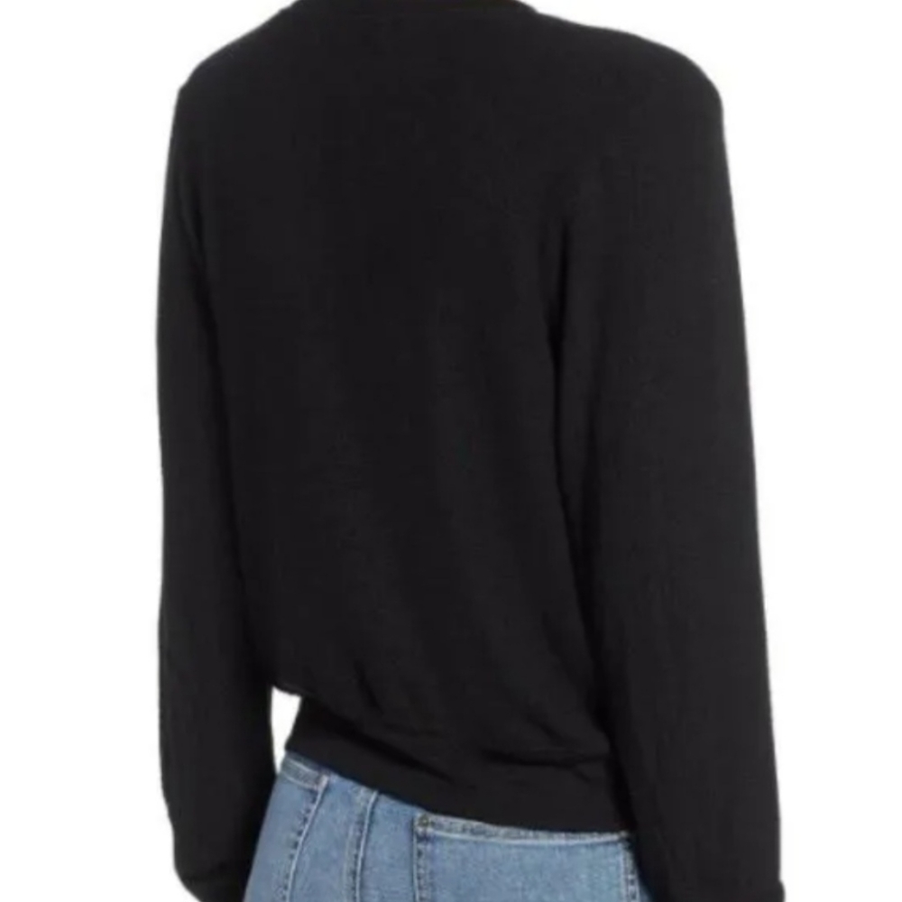 3/$25 Wildfox Baggy Beach black vneck sweatshirt size XS - Picture 7 of 7